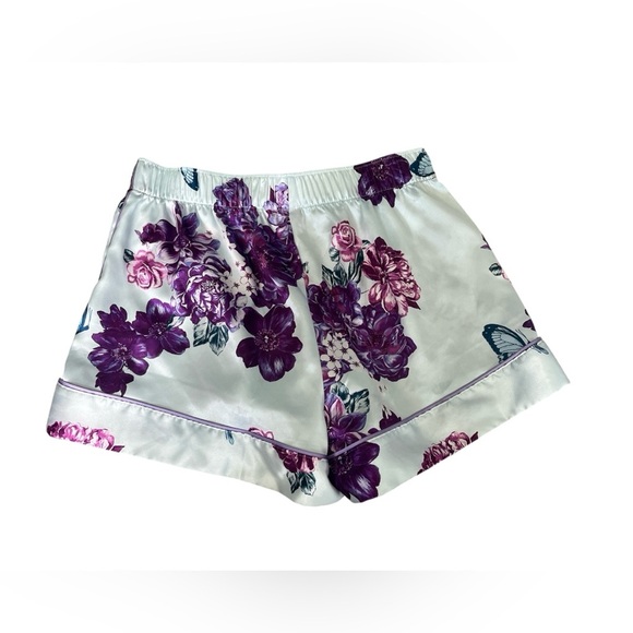 Victoria’s Secret Satin Floral Pajama Shorts - Picture 3 of 5